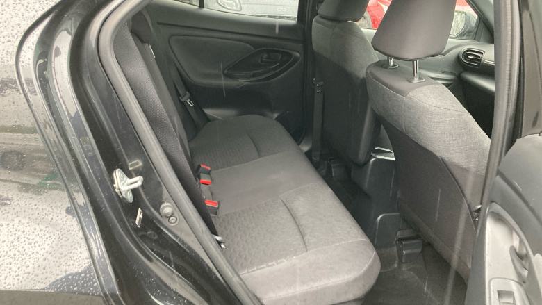 Toyota Yaris Cross 1.5 Hybrid Design 5dr CVT Hybrid Estate